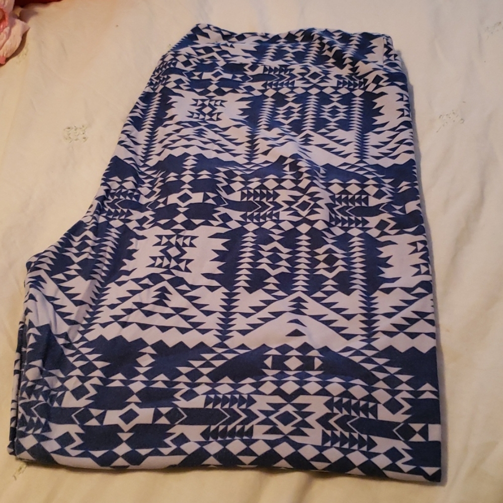 TC2 lularoe leggings 😍